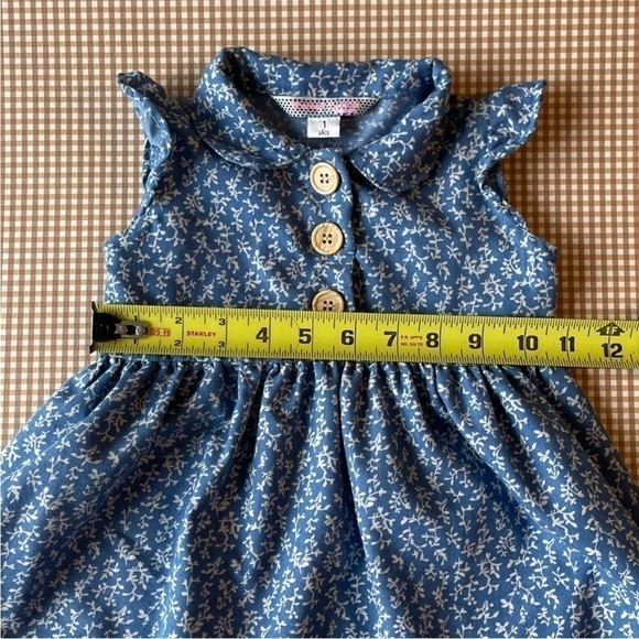 Floral Sleeveless Dress front buttons dress. Size 1 yr - Picture 6 of 8